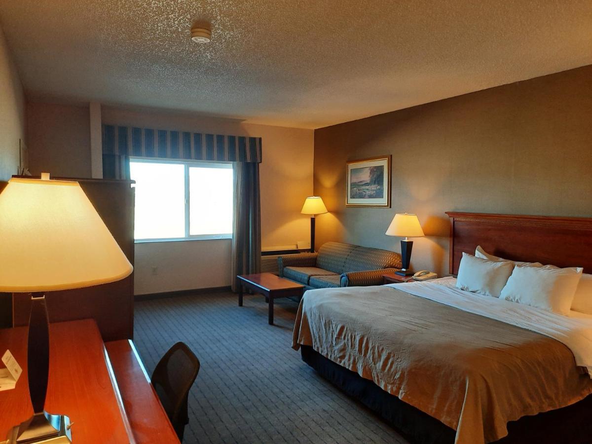 Quality Inn & Suites Grants - I-40 Luaran gambar