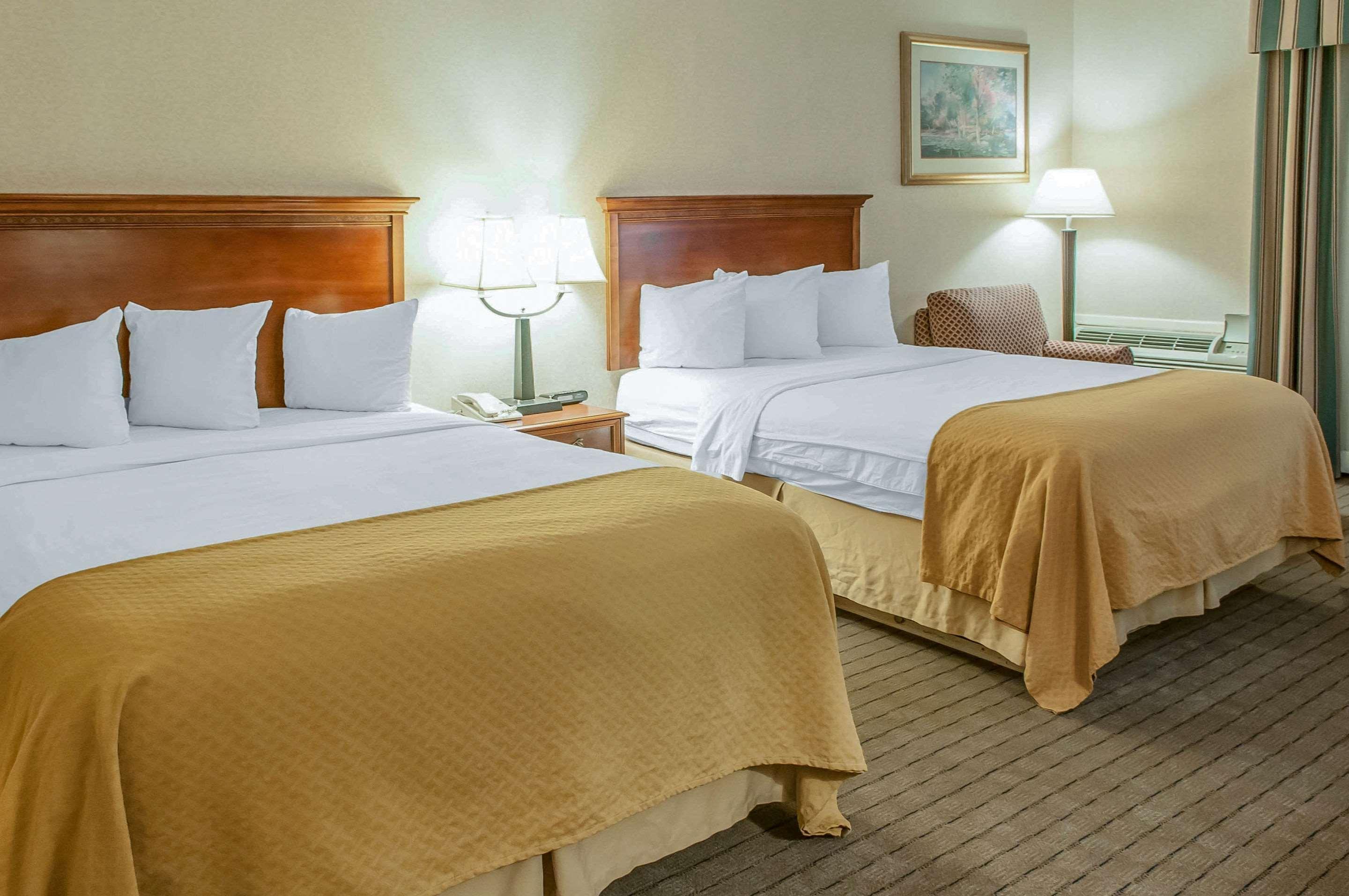 Quality Inn & Suites Grants - I-40 Luaran gambar