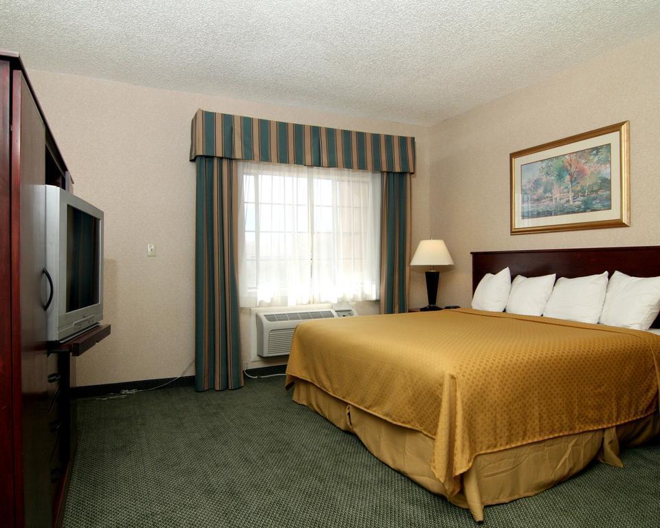 Quality Inn & Suites Grants - I-40 Luaran gambar
