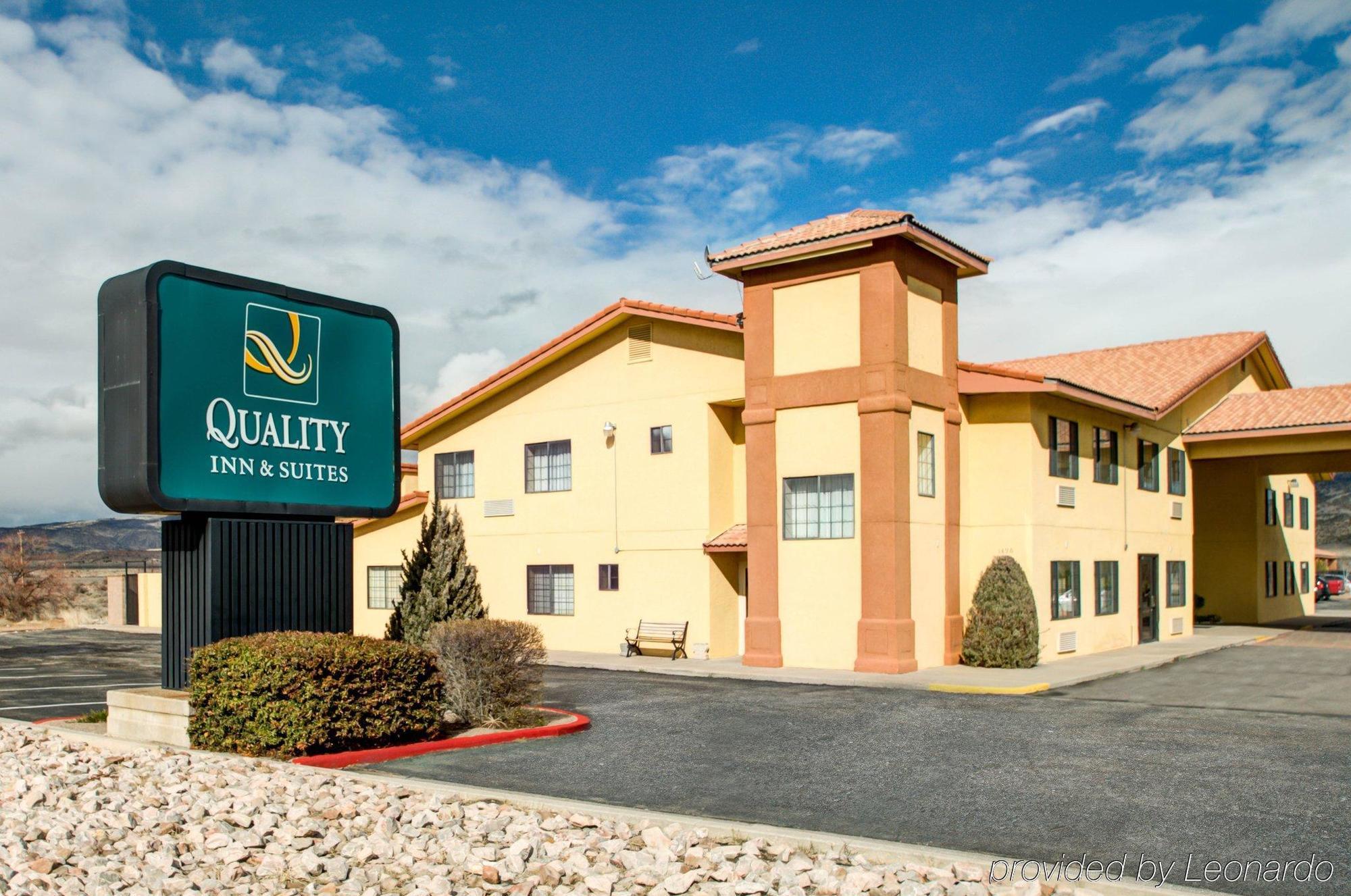 Quality Inn & Suites Grants - I-40 Luaran gambar