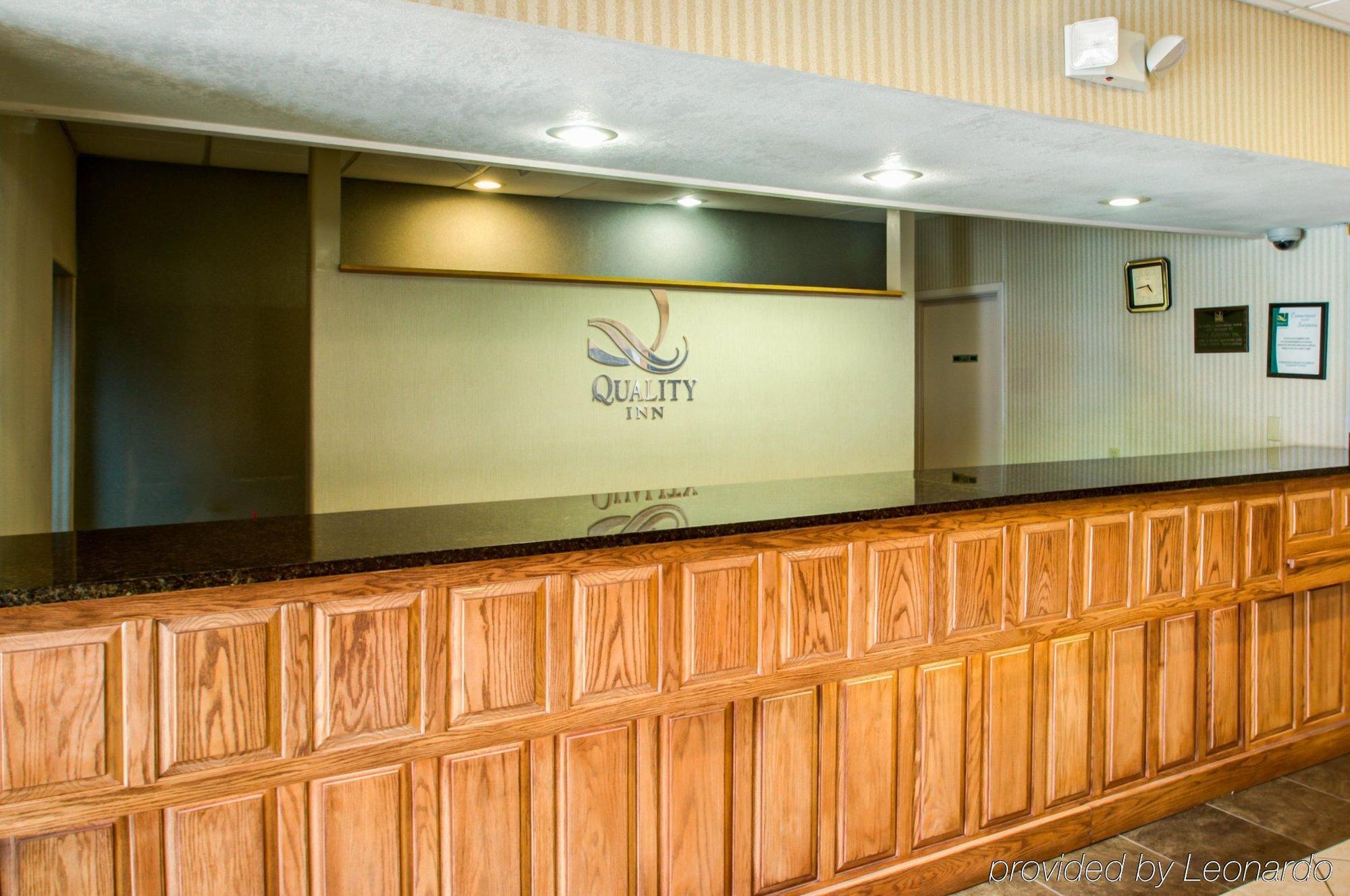 Quality Inn & Suites Grants - I-40 Luaran gambar