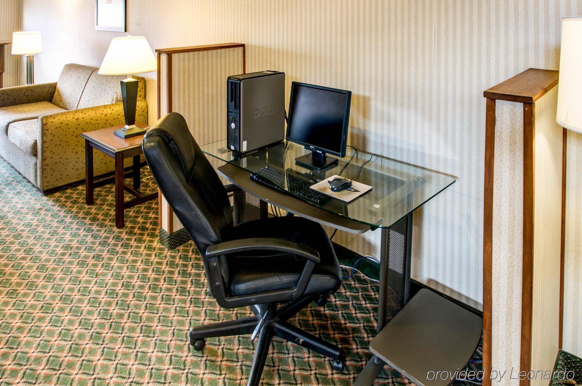 Quality Inn & Suites Grants - I-40 Luaran gambar