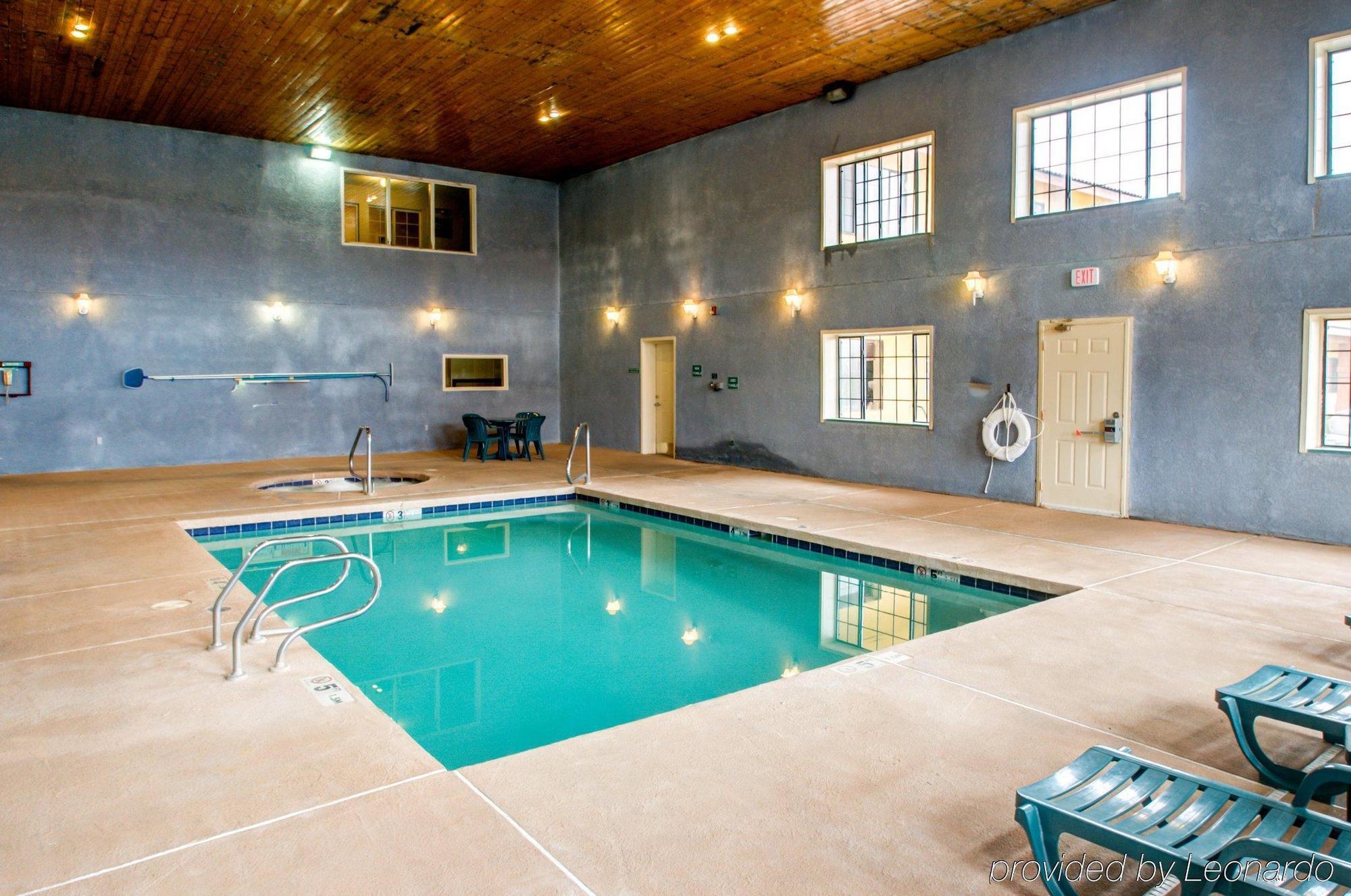 Quality Inn & Suites Grants - I-40 Luaran gambar